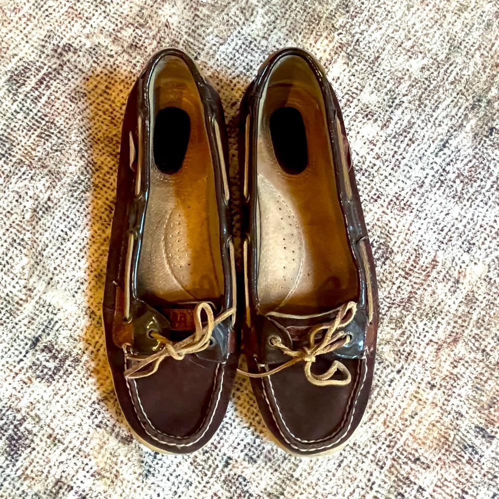 Sperry brown boat shoes / loafers women’s size 11